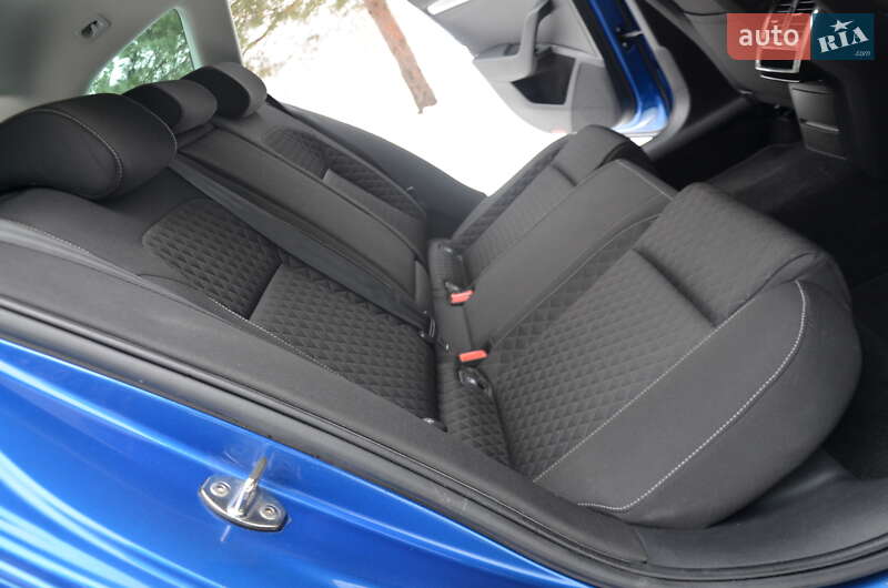 Универсал Skoda Superb 2022 в Дрогобыче