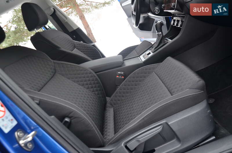 Универсал Skoda Superb 2022 в Дрогобыче