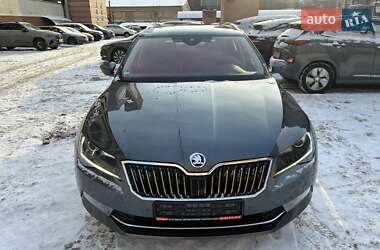 Универсал Skoda Superb 2019 в Киеве