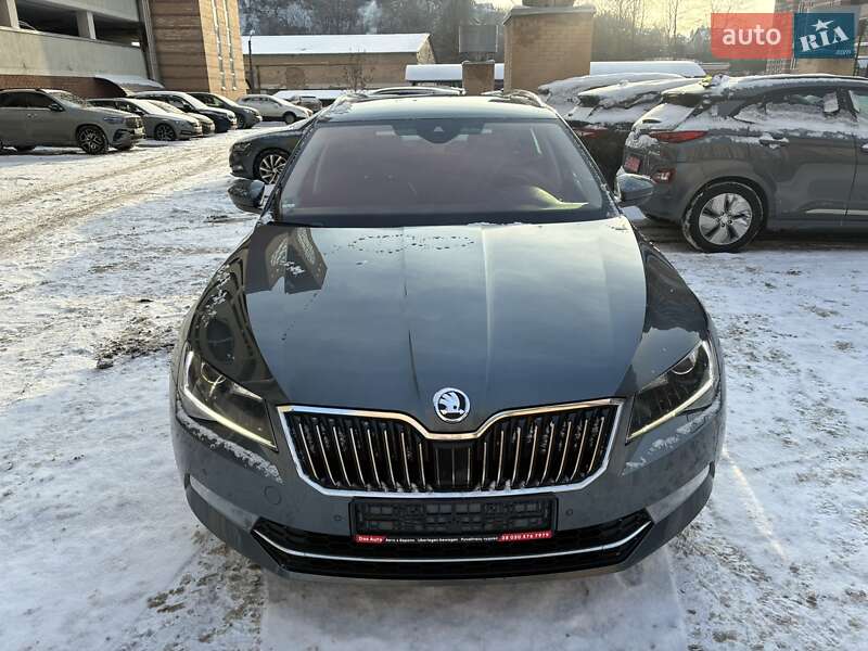 Универсал Skoda Superb 2019 в Киеве фото Универсал Skoda Superb 2019 в Киеве