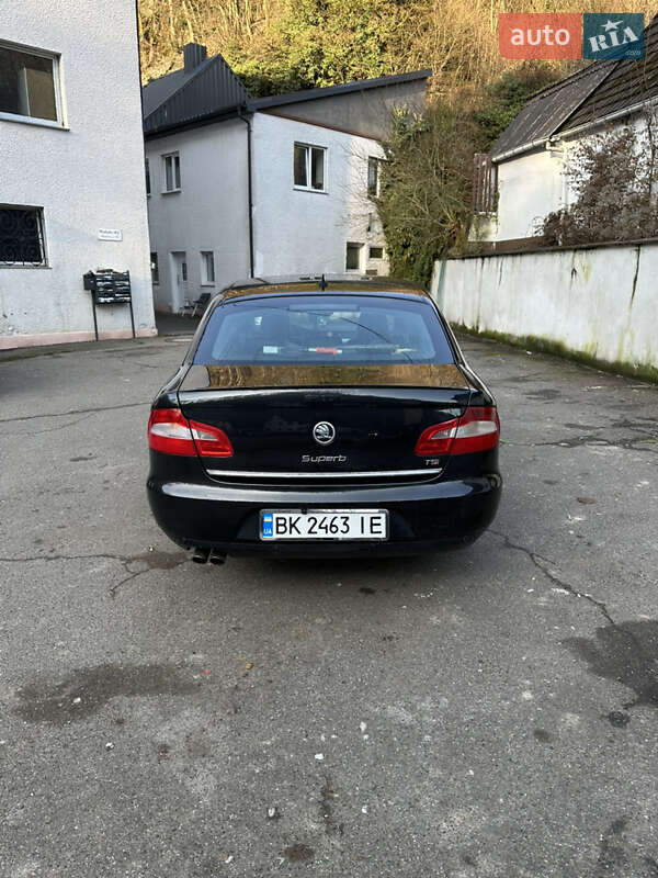 Лифтбек Skoda Superb 2010 в Владимирце фото 5 Лифтбек Skoda Superb 2010 в Владимирце
