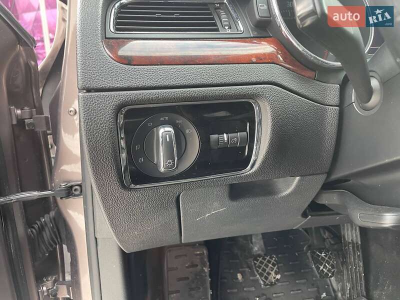 Универсал Skoda Superb 2010 в Киеве