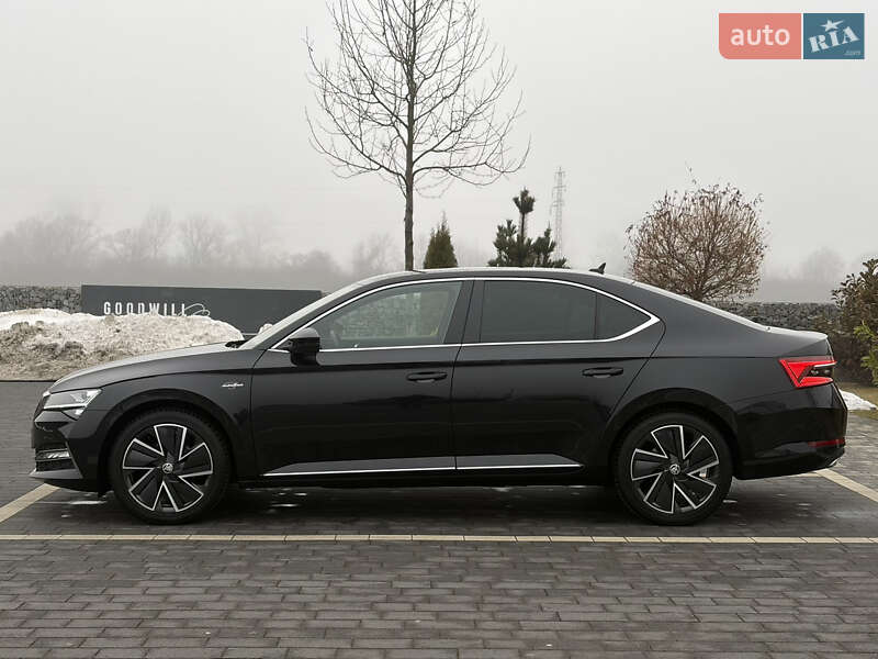 Лифтбек Skoda Superb 2023 в Мукачево
