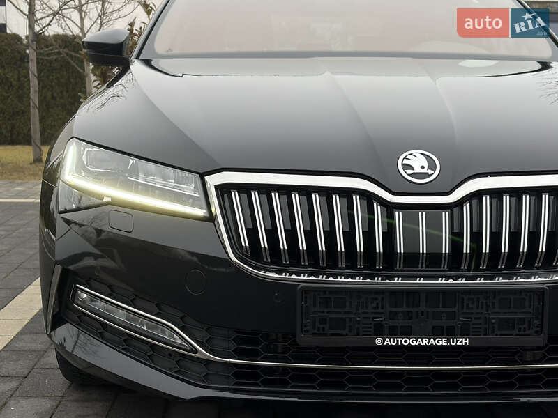 Лифтбек Skoda Superb 2023 в Мукачево