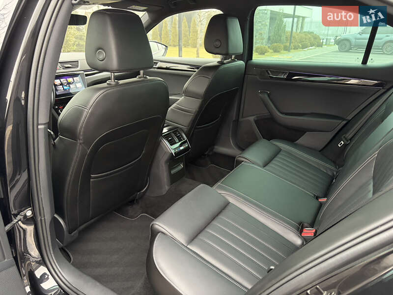 Лифтбек Skoda Superb 2023 в Мукачево