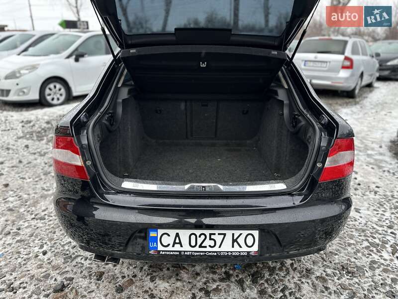Лифтбек Skoda Superb 2010 в Смеле