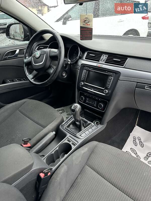 Лифтбек Skoda Superb 2010 в Смеле