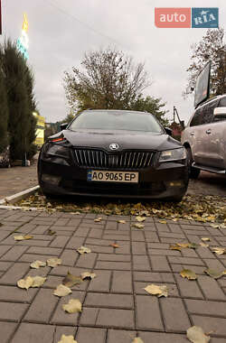 Универсал Skoda Superb 2015 в Киеве