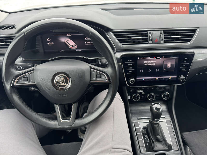 Универсал Skoda Superb 2019 в Лопатине