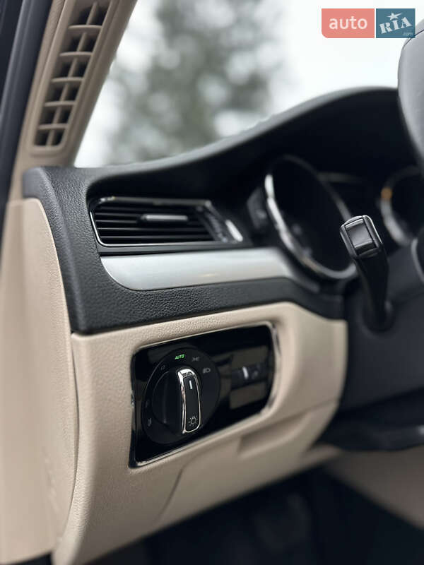 Универсал Skoda Superb 2011 в Луцке фото 25 Универсал Skoda Superb 2011 в Луцке