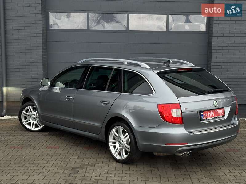 Універсал Skoda Superb 2011 в Луцьку