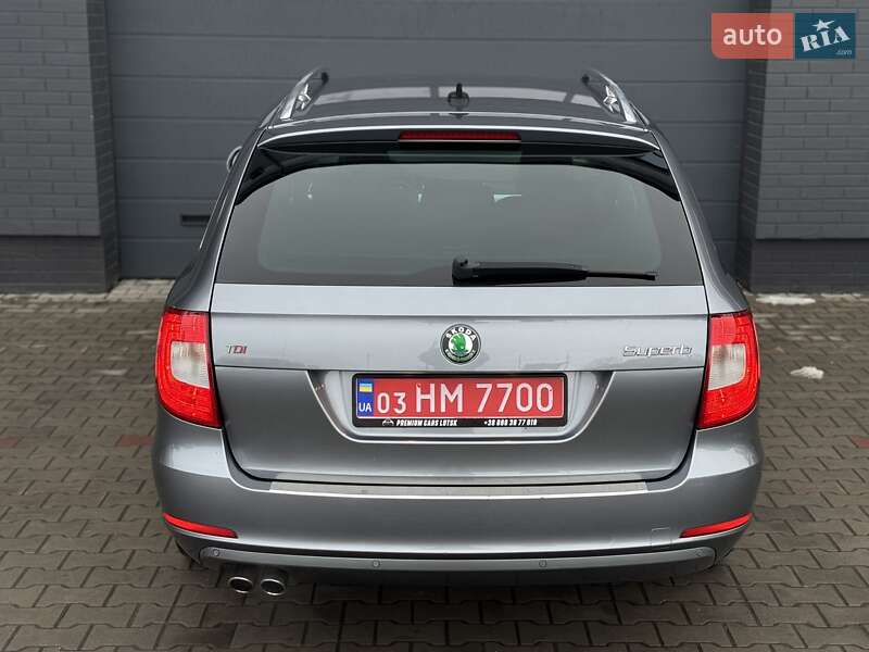 Універсал Skoda Superb 2011 в Луцьку