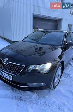 Лифтбек Skoda Superb 2015 в Харькове