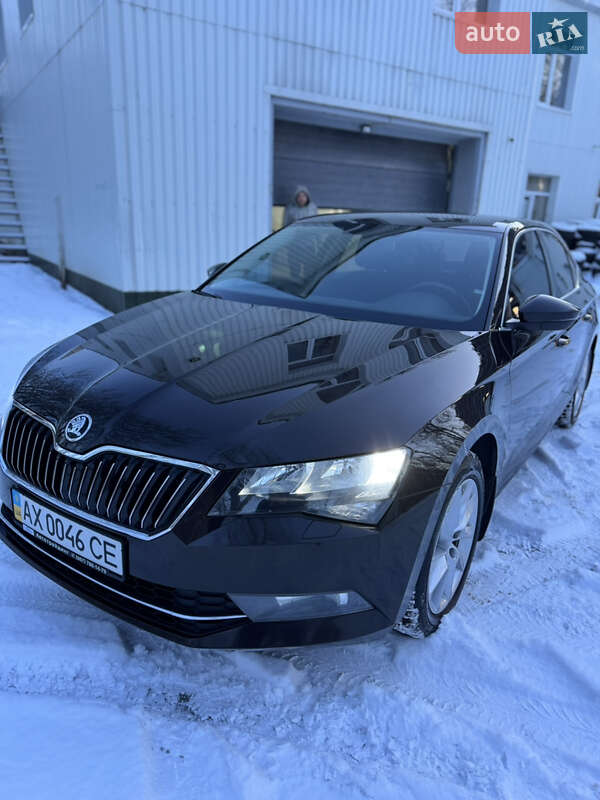 Ліфтбек Skoda Superb 2015 в Харкові фото Ліфтбек Skoda Superb 2015 в Харкові