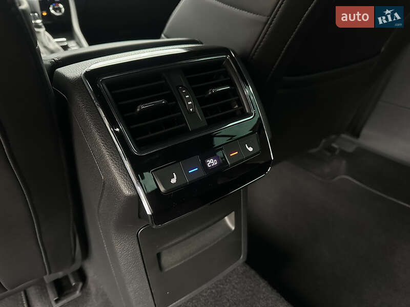 Ліфтбек Skoda Superb 2023 в Мукачевому