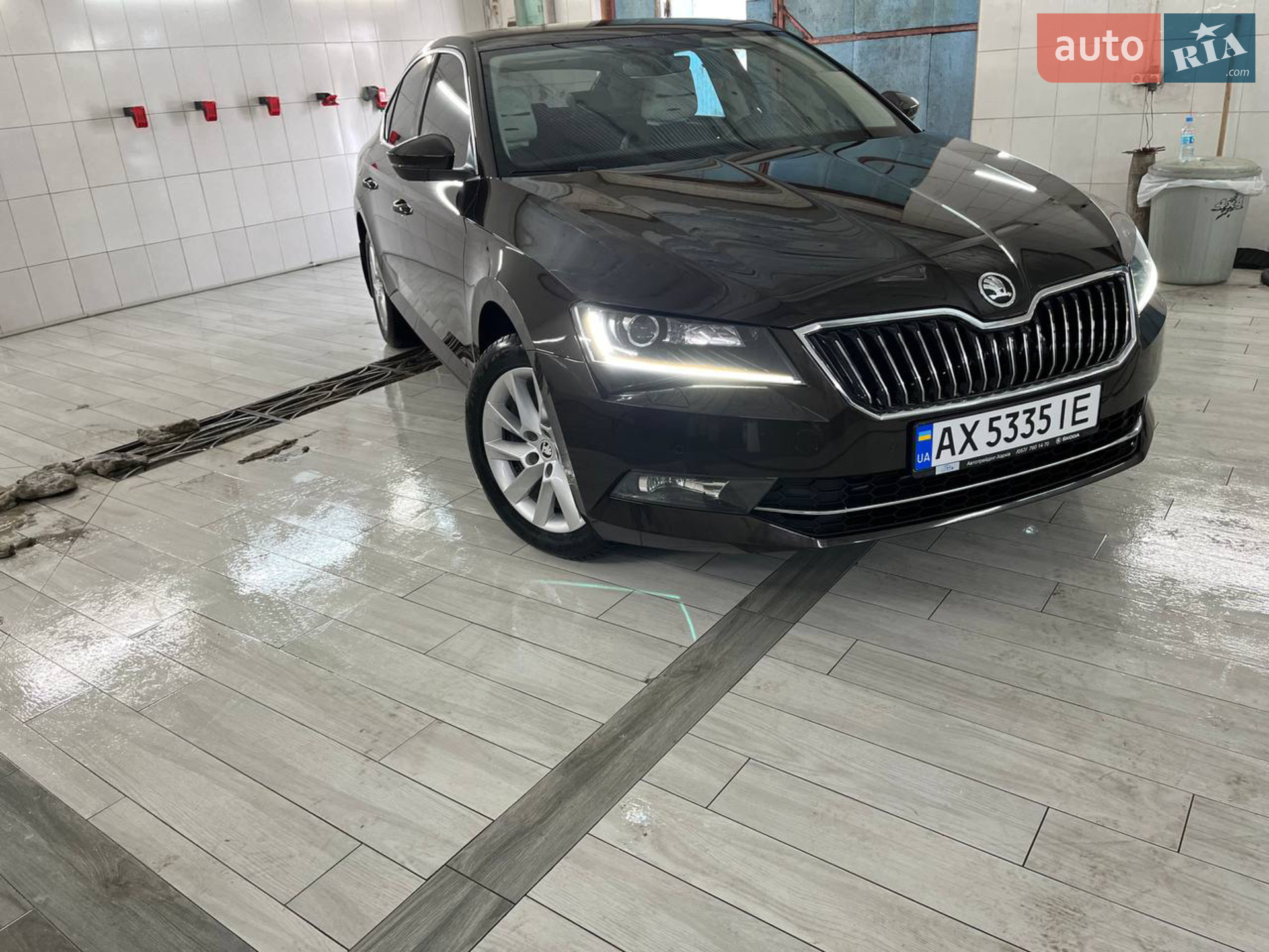 2016 Skoda Superb - мініатюра 2