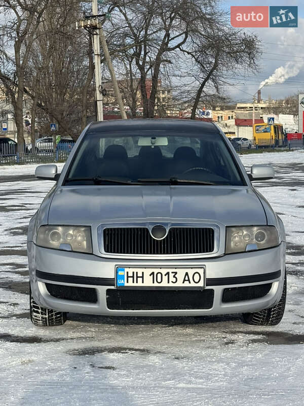 Лифтбек Skoda Superb 2004 в Одессе