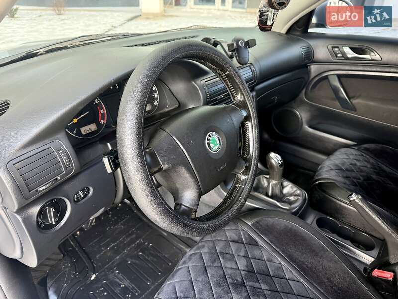 Лифтбек Skoda Superb 2007 в Одессе