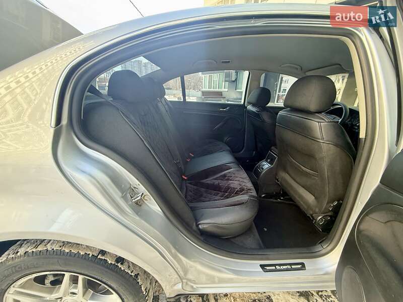 Лифтбек Skoda Superb 2007 в Одессе