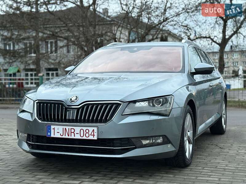 Универсал Skoda Superb 2018 в Тернополе