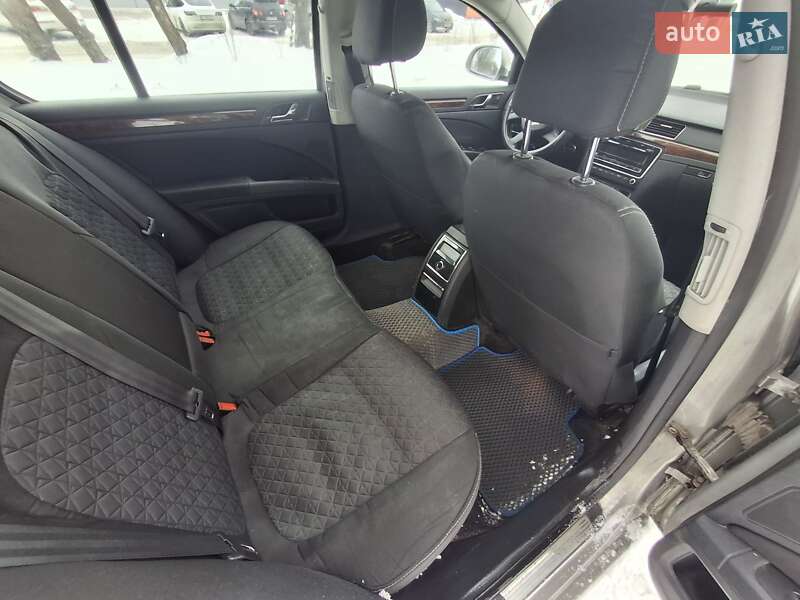 Ліфтбек Skoda Superb 2012 в Черкасах