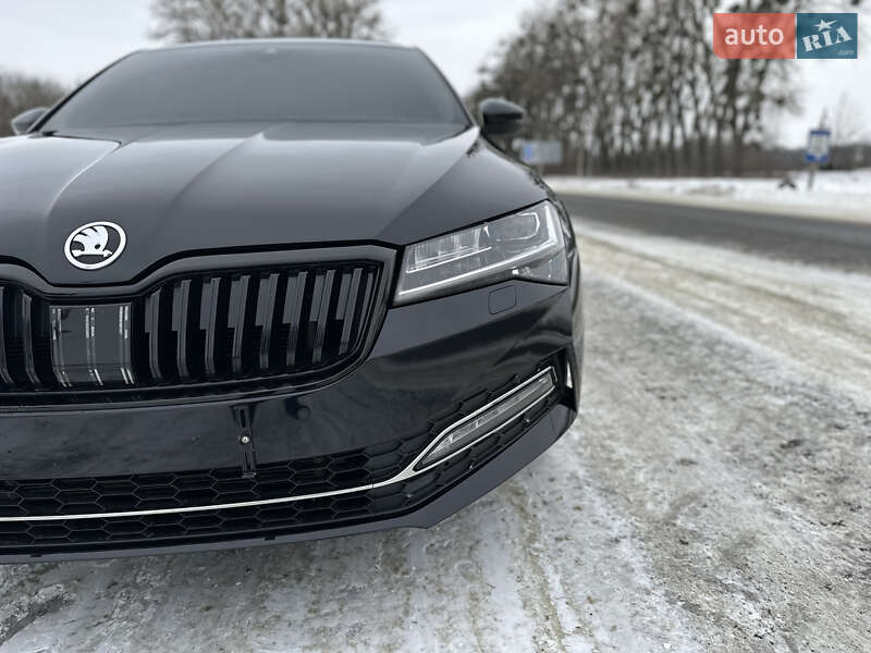 Лифтбек Skoda Superb 2019 в Киеве