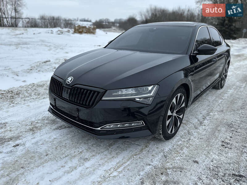 Лифтбек Skoda Superb 2019 в Киеве