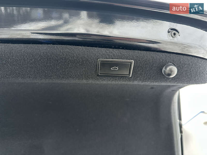 Лифтбек Skoda Superb 2019 в Киеве