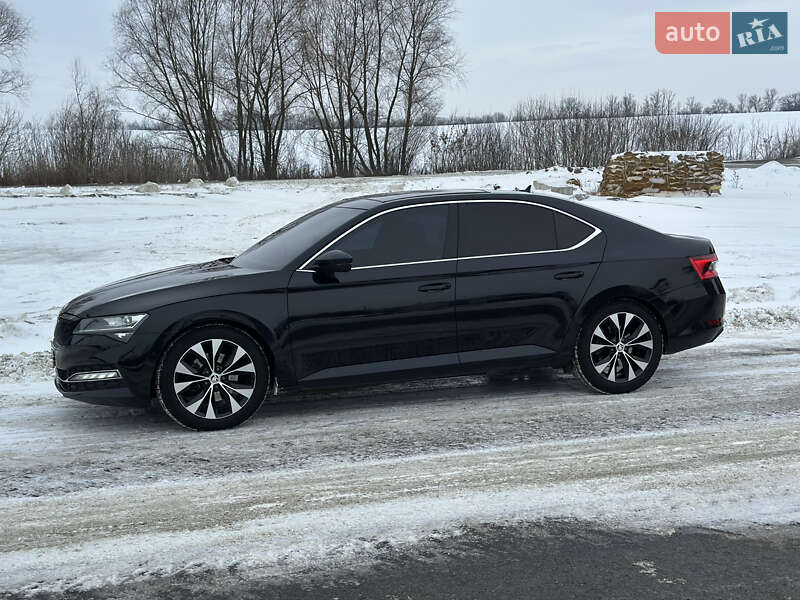 Лифтбек Skoda Superb 2019 в Киеве