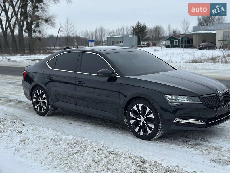 Лифтбек Skoda Superb 2019 в Киеве
