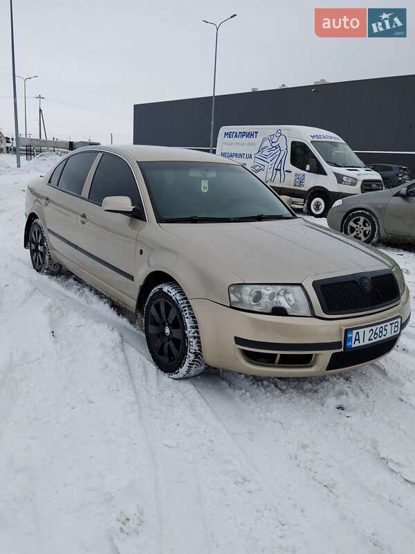 Skoda Superb 2005