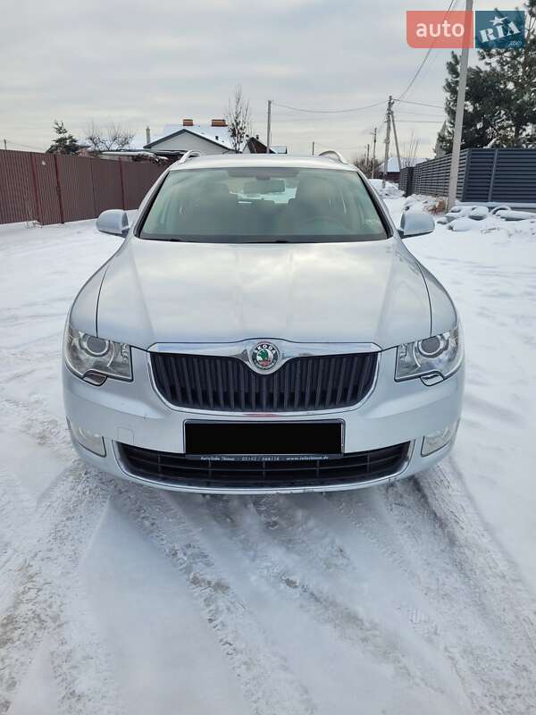 Универсал Skoda Superb 2012 в Киеве