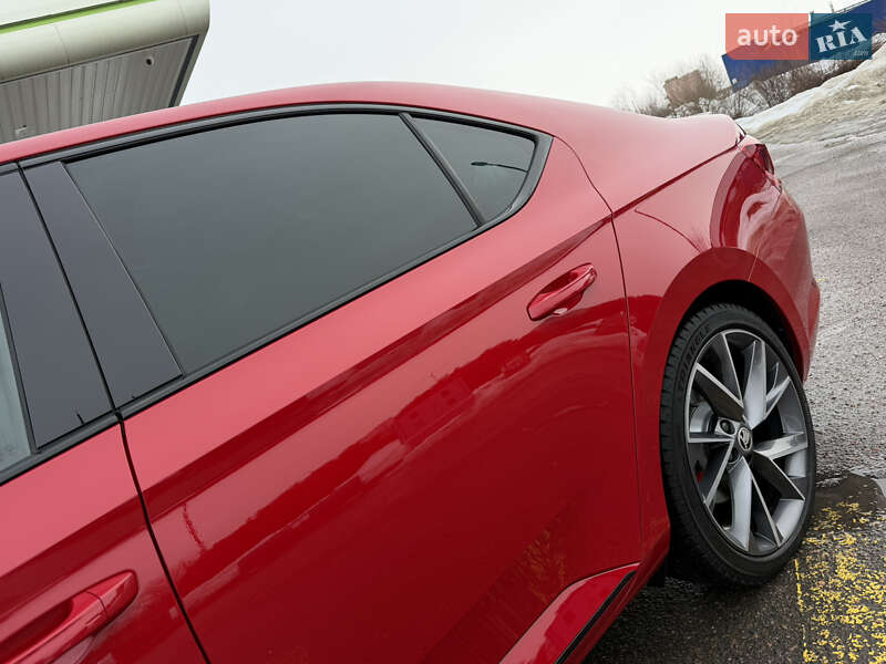 Лифтбек Skoda Superb 2022 в Дрогобыче