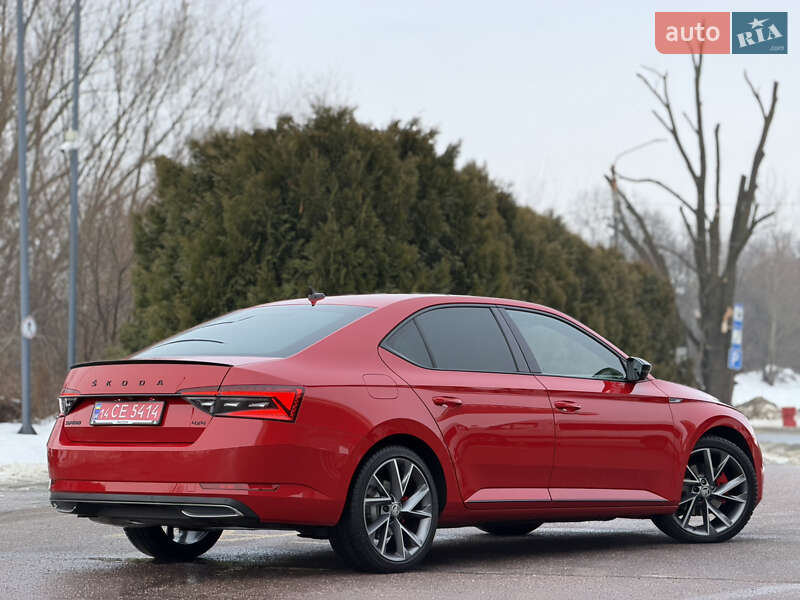 Лифтбек Skoda Superb 2022 в Дрогобыче