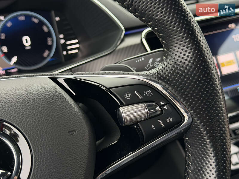 Лифтбек Skoda Superb 2022 в Дрогобыче