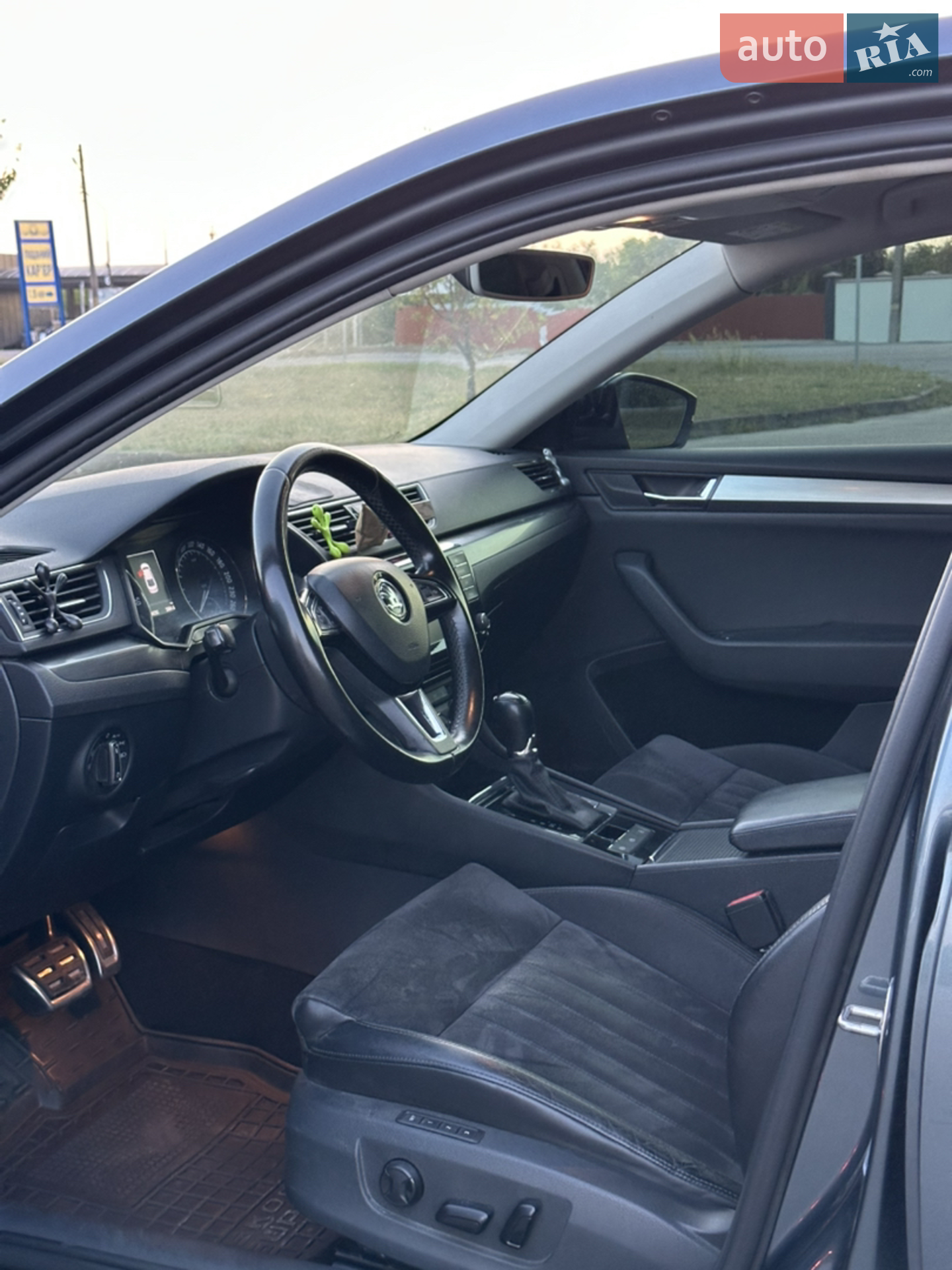 2016 Skoda Superb - мініатюра 7