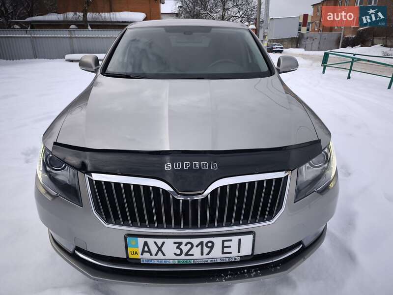 Лифтбек Skoda Superb 2014 в Киеве