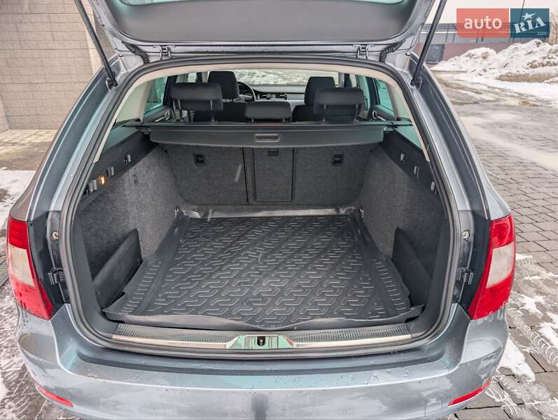 Универсал Skoda Superb 2011 в Ивано-Франковске