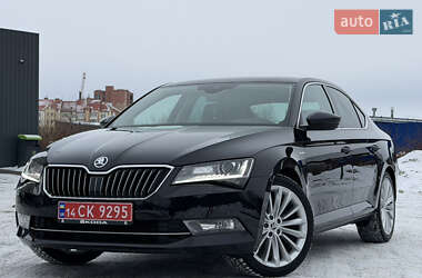 Лифтбек Skoda Superb 2017 в Дрогобыче