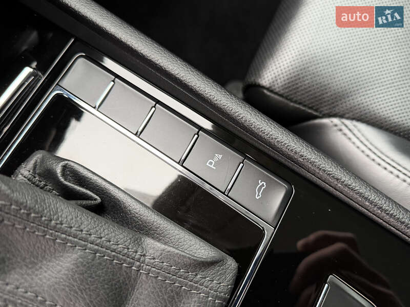 Лифтбек Skoda Superb 2017 в Дрогобыче