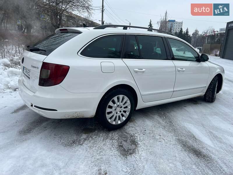 Универсал Skoda Superb 2012 в Черновцах
