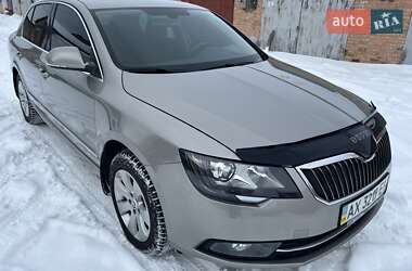 Лифтбек Skoda Superb 2014 в Киеве