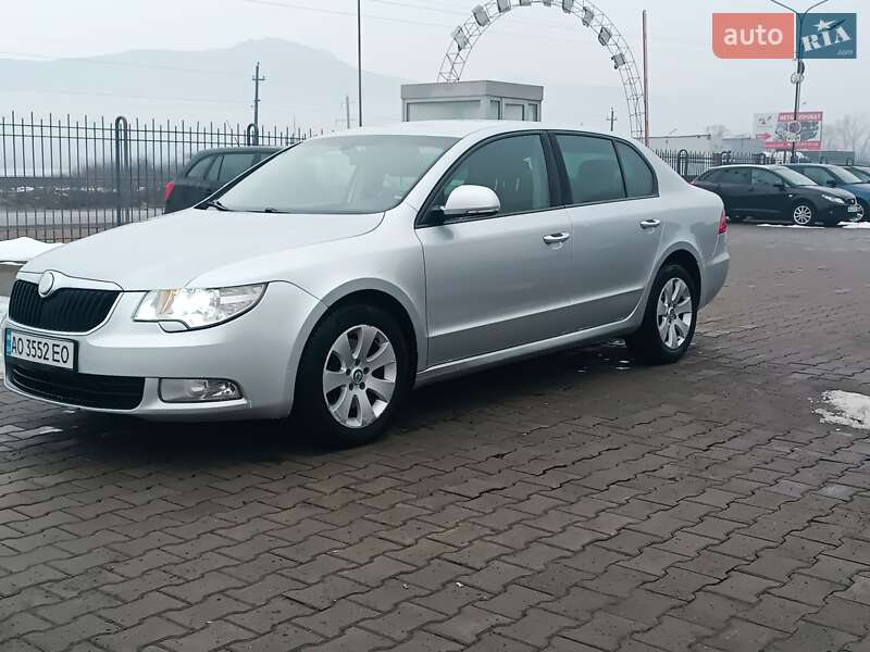 Skoda Superb 2012