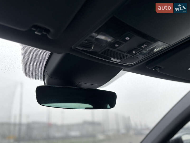 Універсал Skoda Superb 2017 в Ужгороді