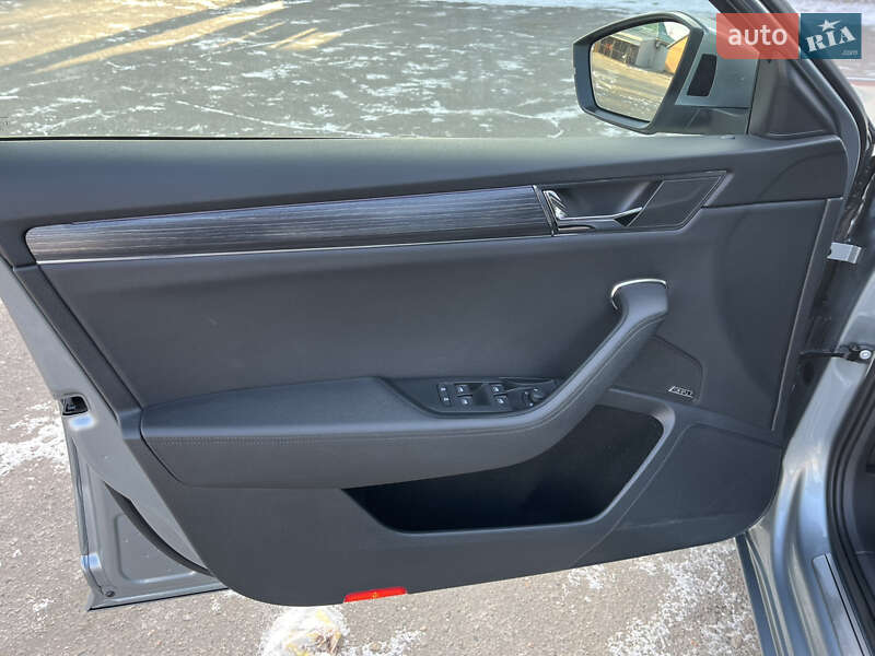 Універсал Skoda Superb 2021 в Хоролі