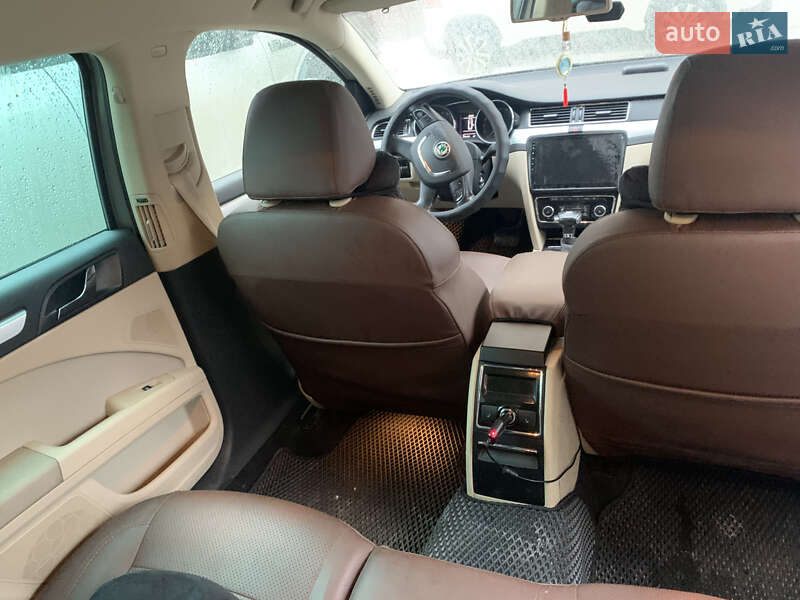 Универсал Skoda Superb 2010 в Киеве