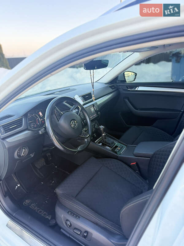 Универсал Skoda Superb 2017 в Хусте