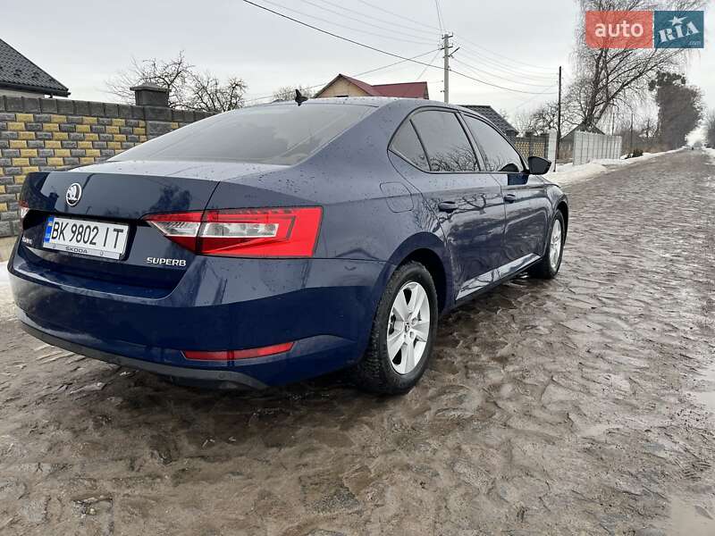 Лифтбек Skoda Superb 2017 в Дубно