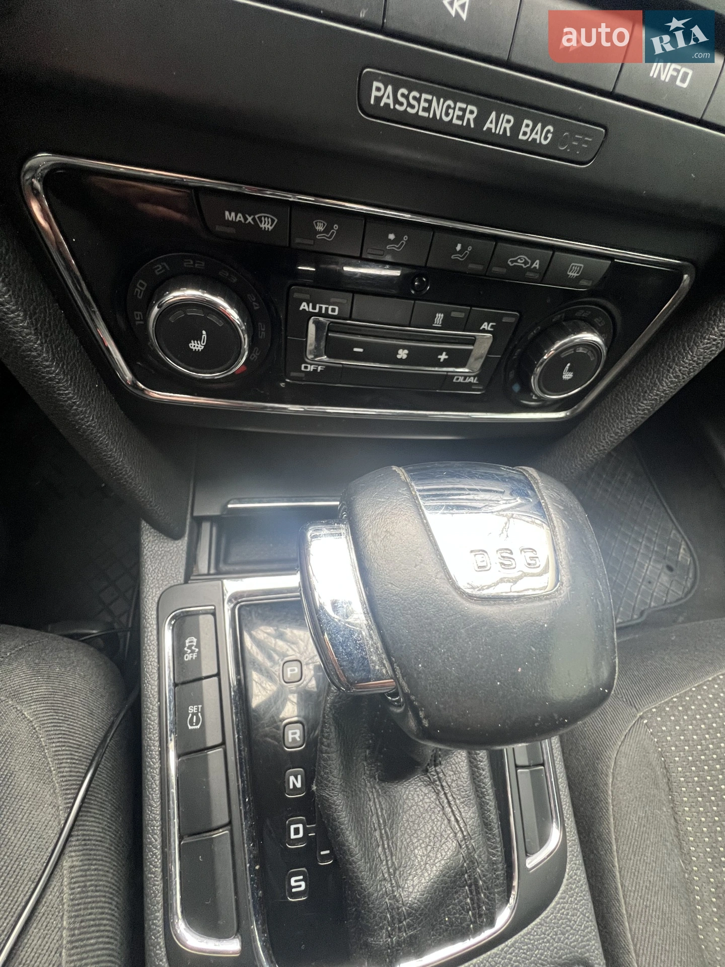 2011 Skoda Superb - мініатюра 24