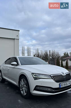 Лифтбек Skoda Superb 2020 в Ужгороде